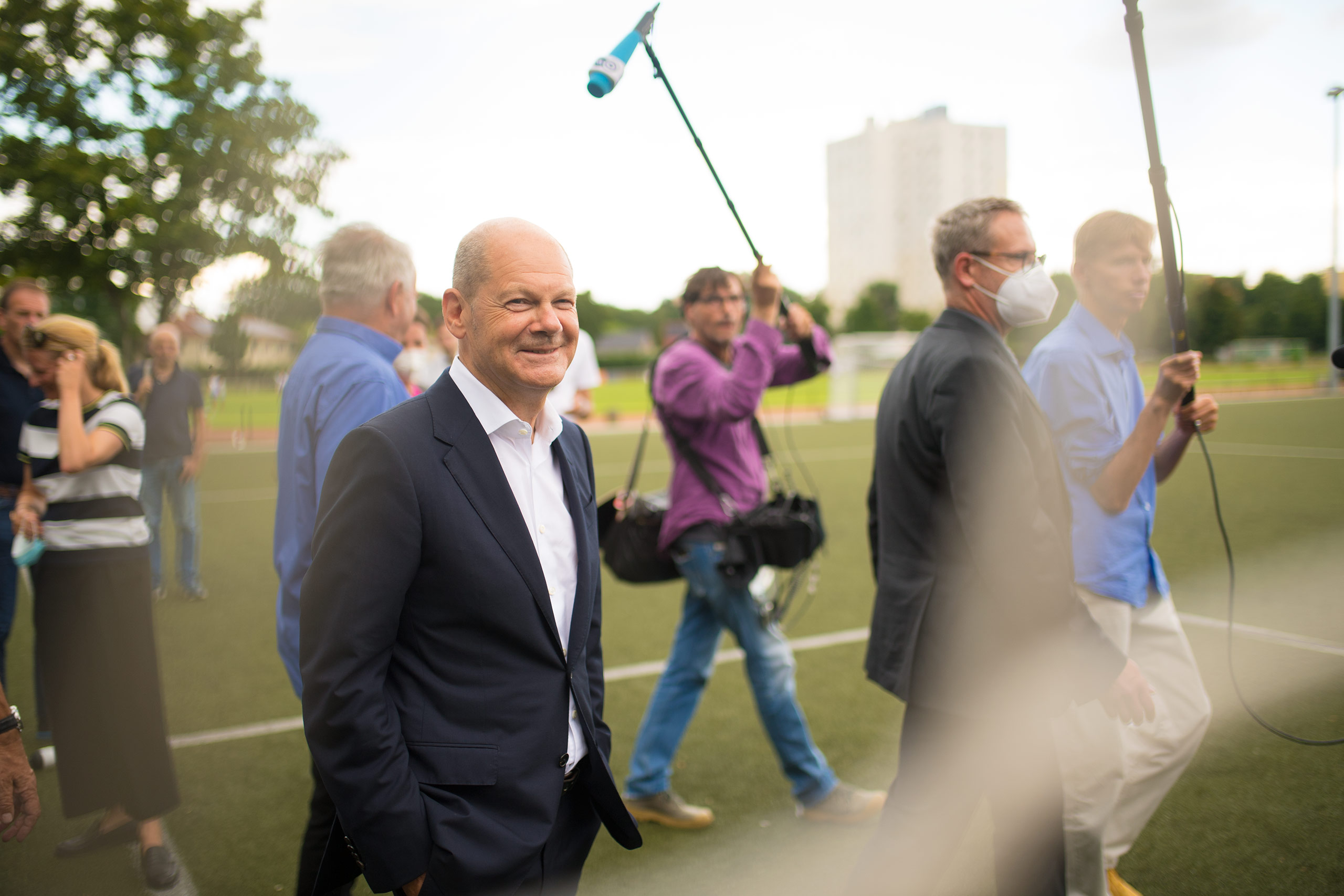 SPD-Kanzlerkandidat Olaf Scholz bei Fortuna Babelsberg